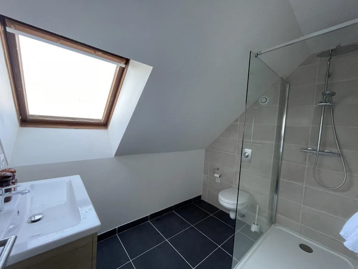 Holiday home Maison Bretonne 4 Chambres Proche Bourg Et Plage Le Tour-du-Parc