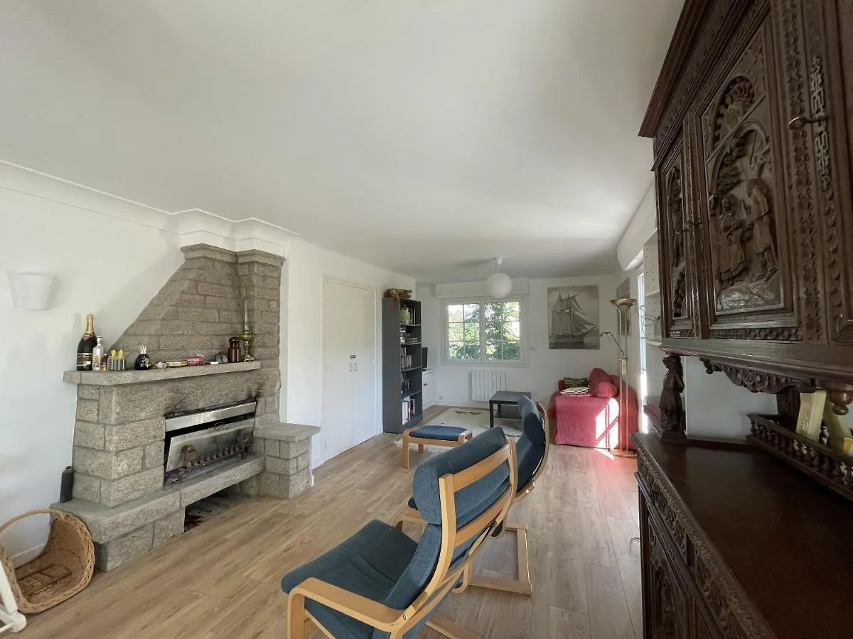 Maison Bretonne 4 Chambres Proche Bourg Et Plage Le Tour-du-Parc 0*,  France
